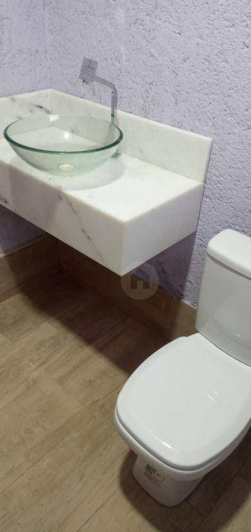 Casa à venda e aluguel com 3 quartos, 200m² - Foto 12