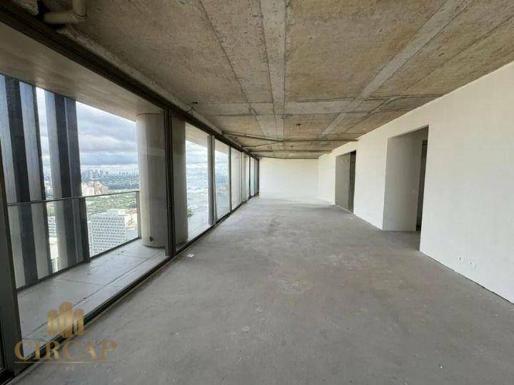 Apartamento à venda com 3 quartos, 232m² - Foto 2