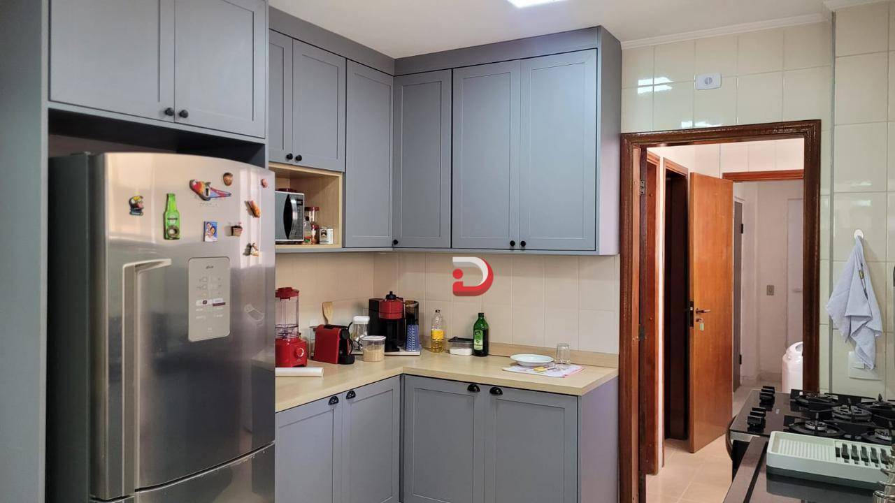 Apartamento à venda com 3 quartos, 136m² - Foto 11