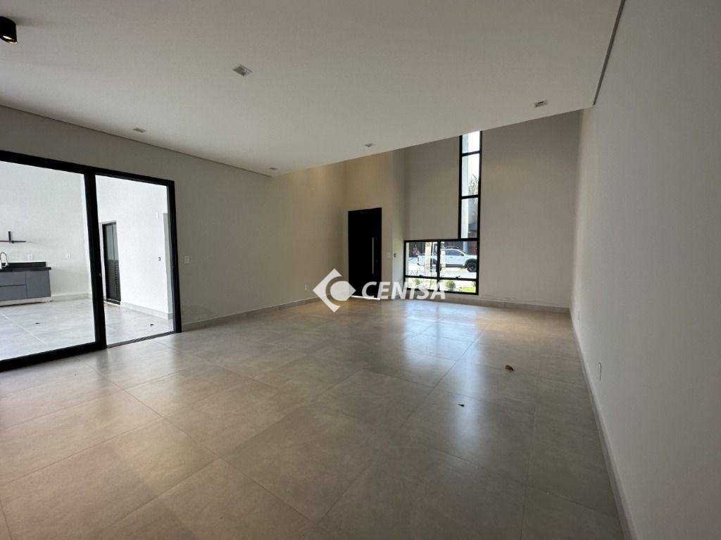 Casa de Condomínio à venda com 3 quartos, 230m² - Foto 3