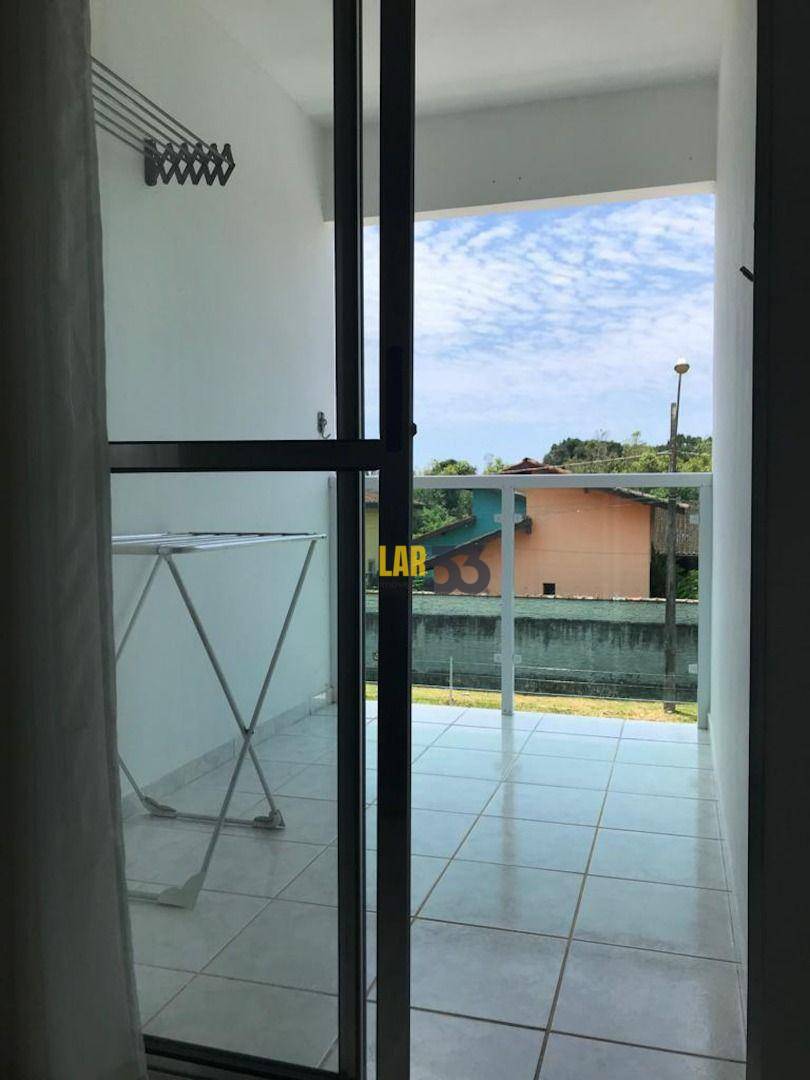 Casa de Condomínio à venda com 3 quartos, 220m² - Foto 13