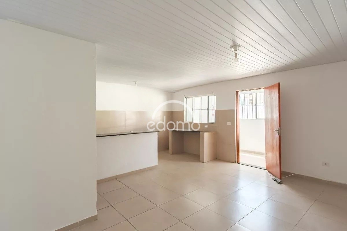 Casa para alugar com 1 quarto, 32m² - Foto 1