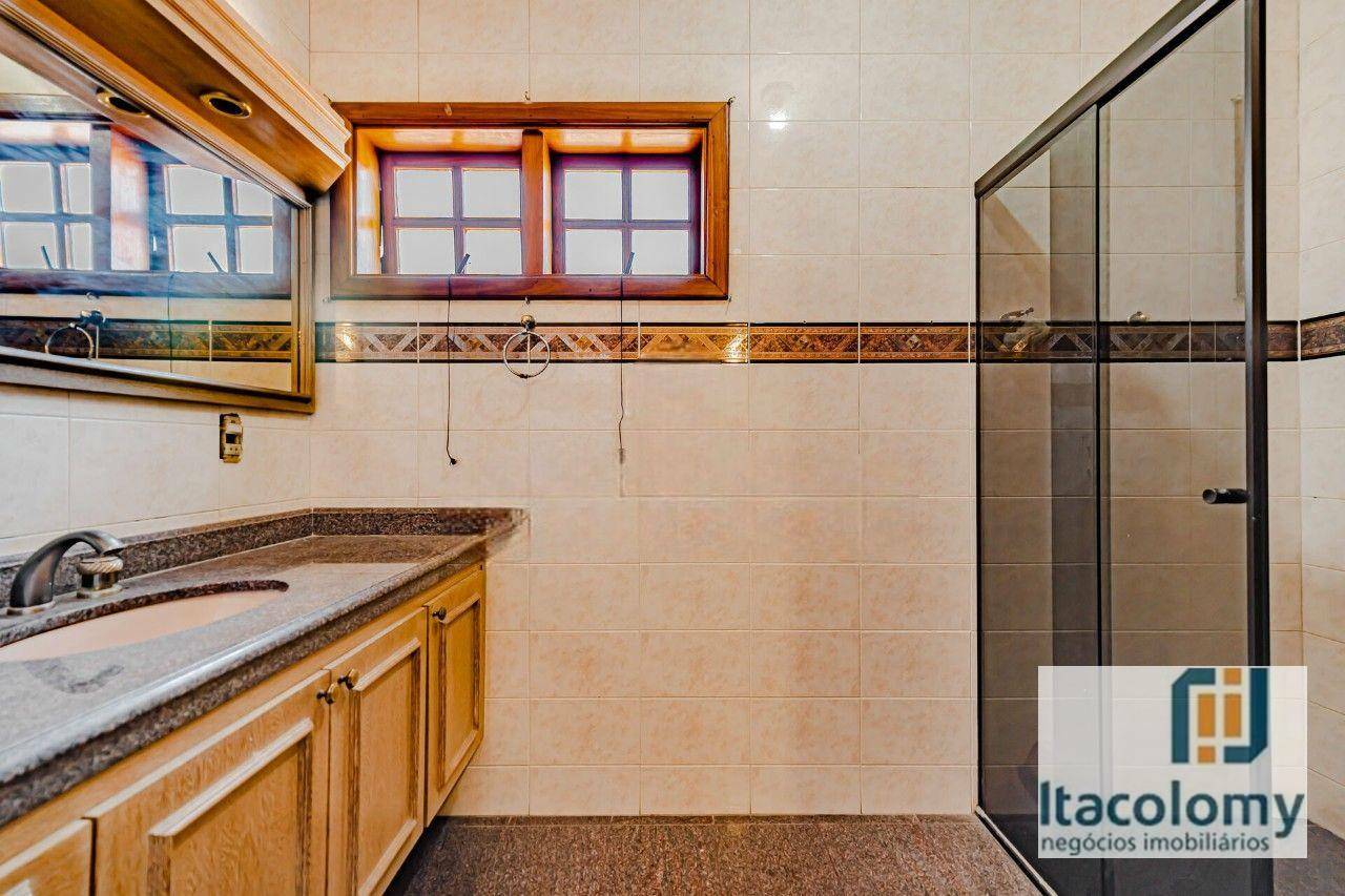 Casa de Condomínio à venda com 3 quartos, 300m² - Foto 18