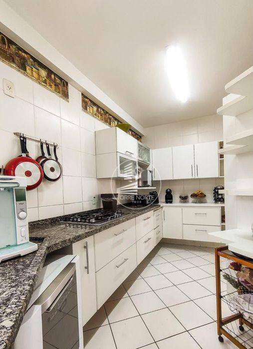 Apartamento à venda com 3 quartos, 150m² - Foto 56