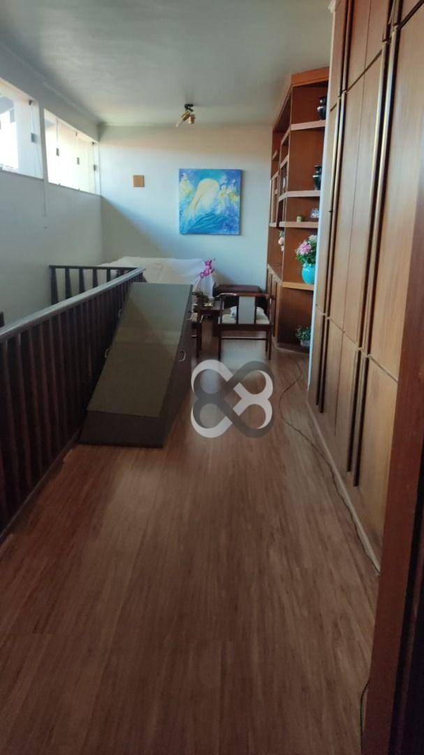 Sobrado à venda com 4 quartos, 341m² - Foto 8