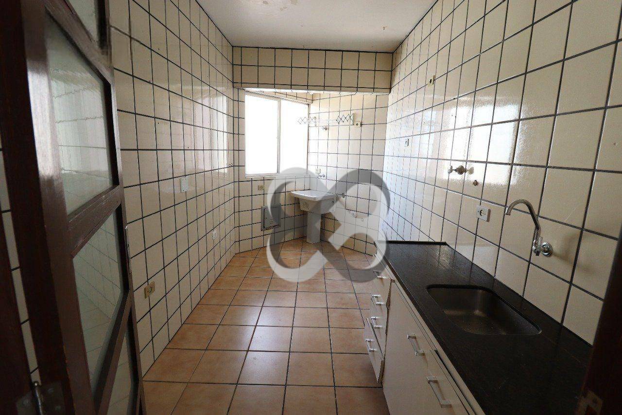 Apartamento à venda com 3 quartos, 77m² - Foto 3