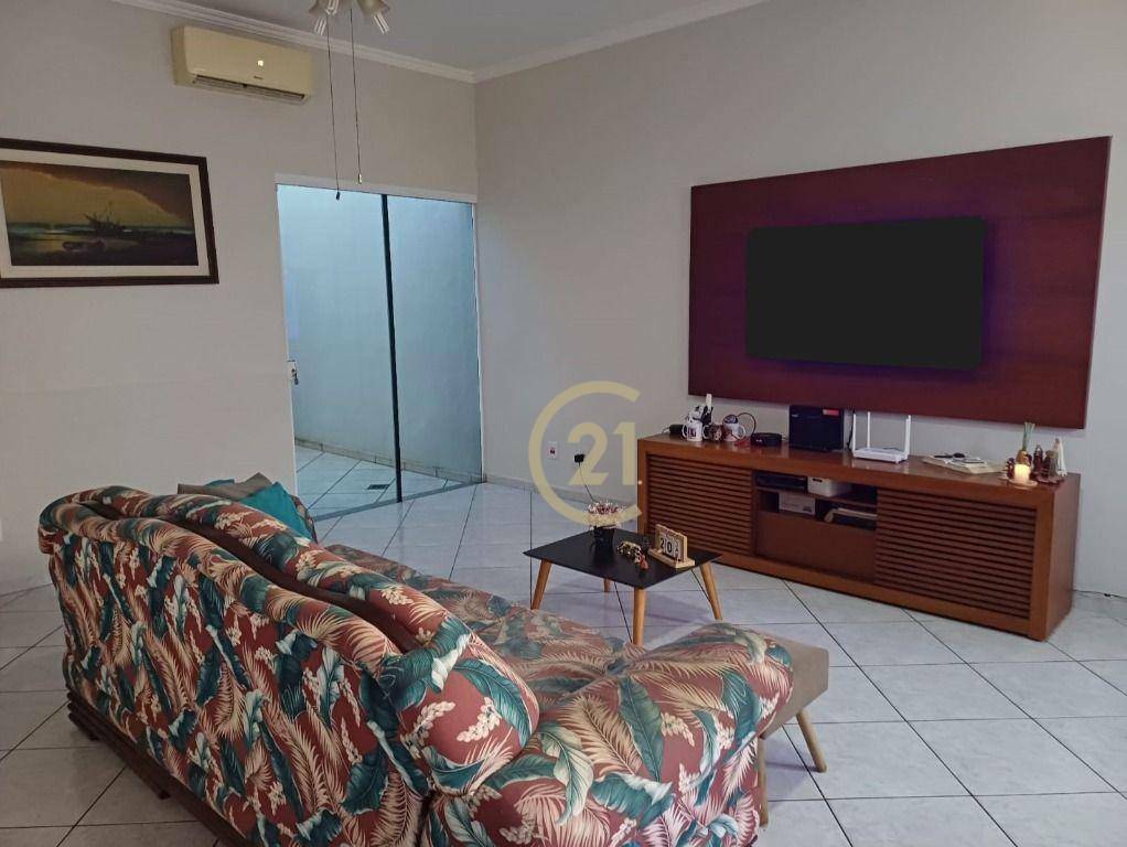 Casa à venda com 3 quartos, 150m² - Foto 3