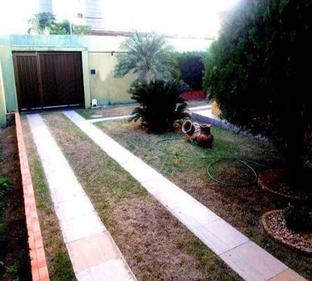 Casa à venda com 4 quartos, 300m² - Foto 4