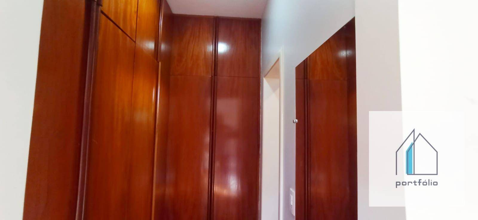 Casa à venda com 3 quartos, 251m² - Foto 20