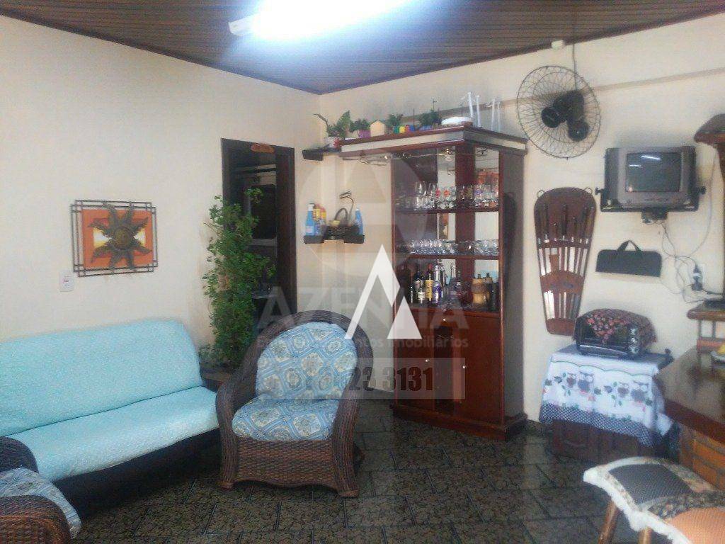 Casa à venda com 3 quartos, 210m² - Foto 28