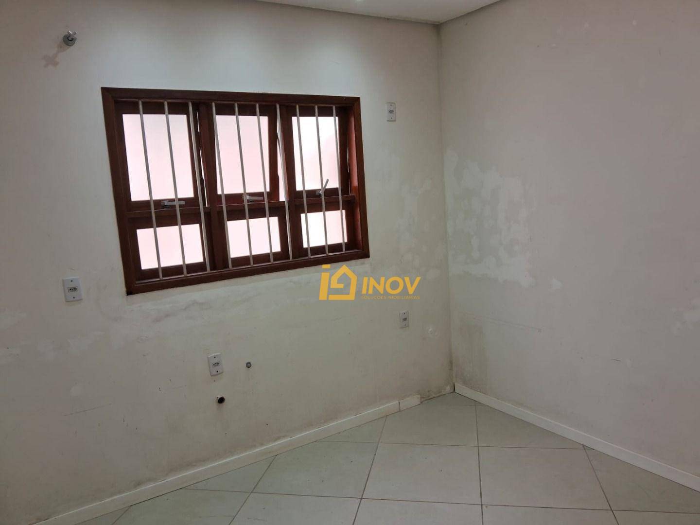 Casa à venda com 2 quartos, 110m² - Foto 12