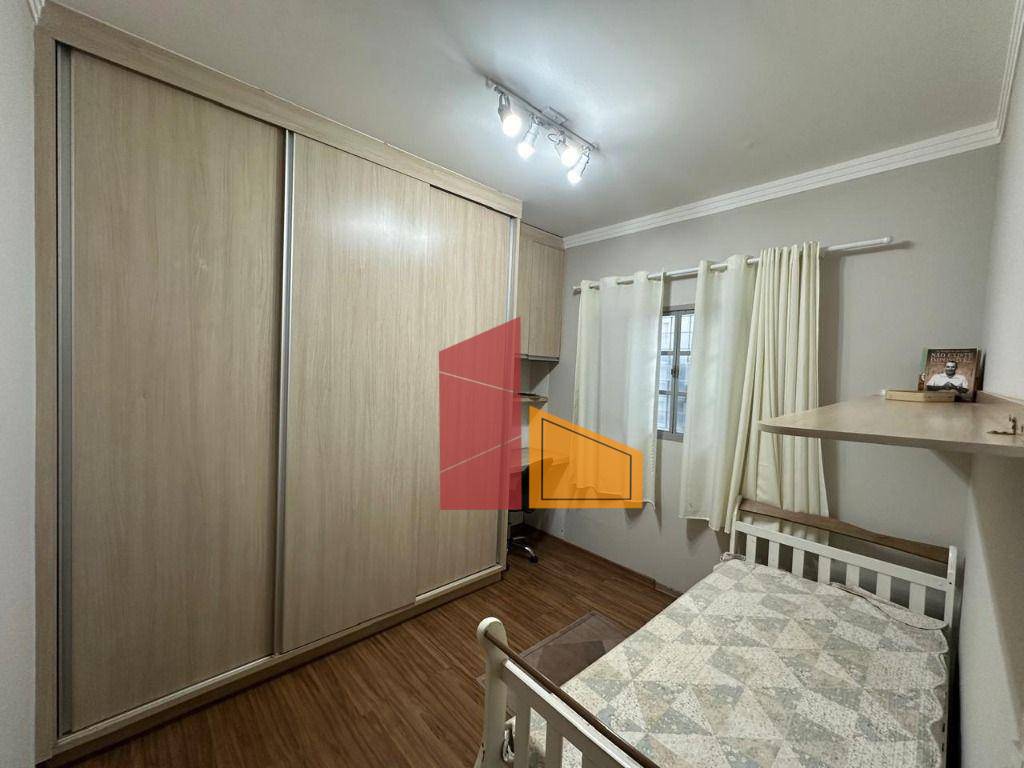 Casa à venda com 4 quartos, 190m² - Foto 16