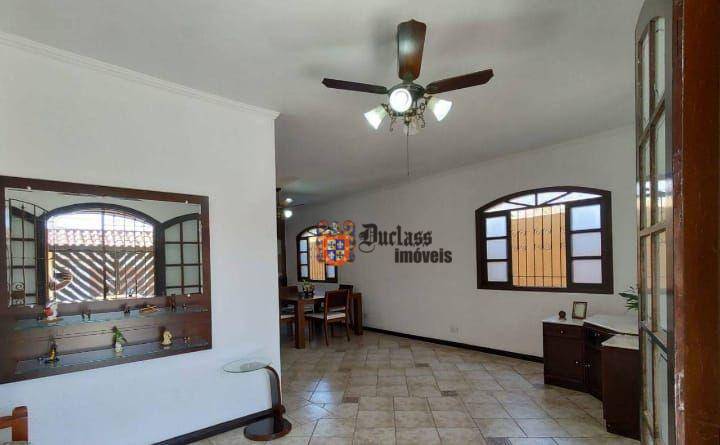 Casa à venda com 3 quartos, 189m² - Foto 11