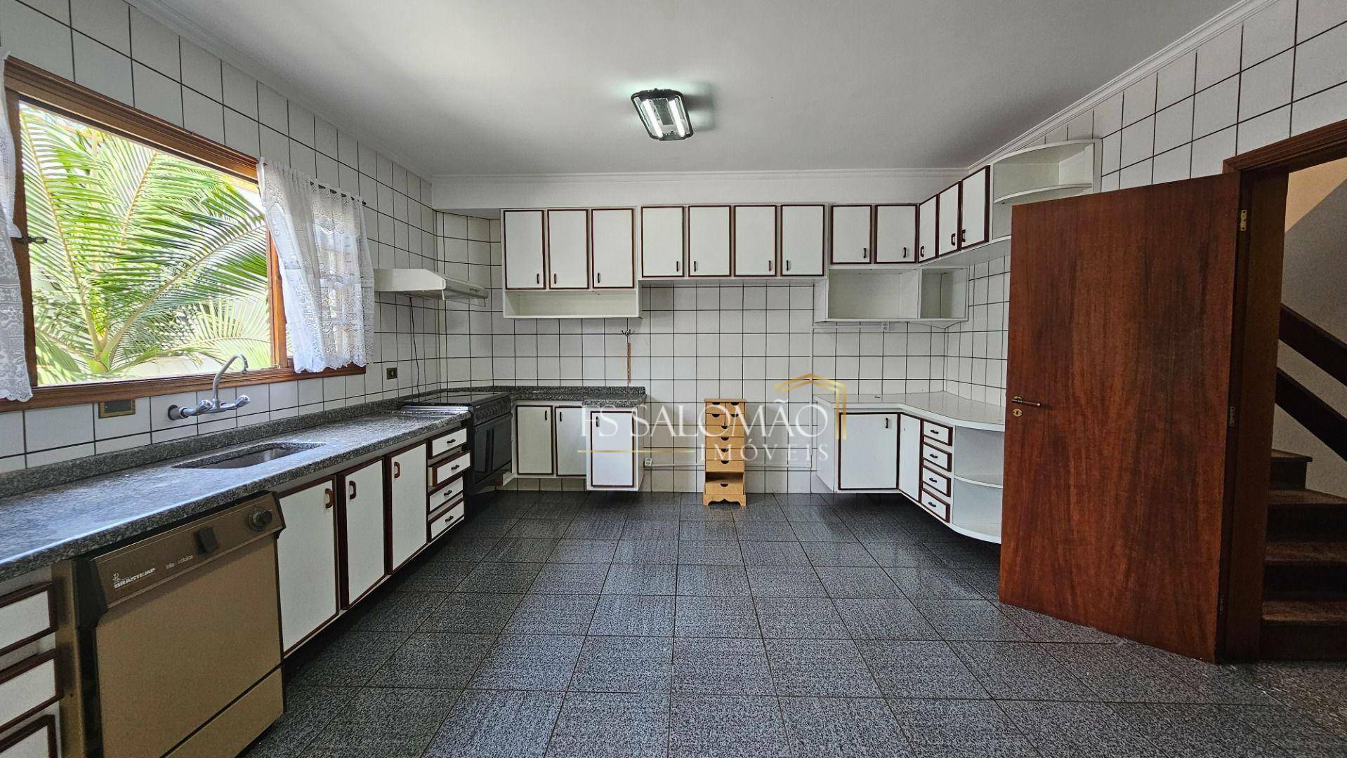 Sobrado para alugar com 4 quartos, 300m² - Foto 7