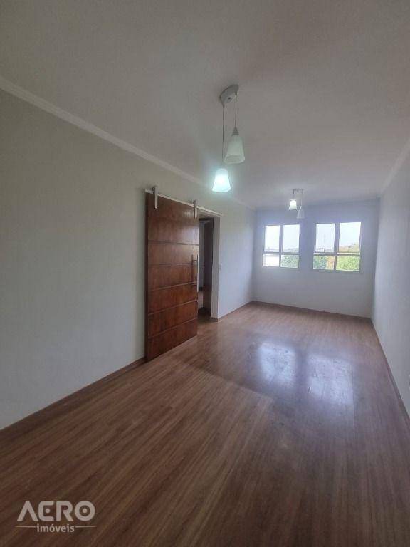 Apartamento à venda com 2 quartos, 60m² - Foto 8