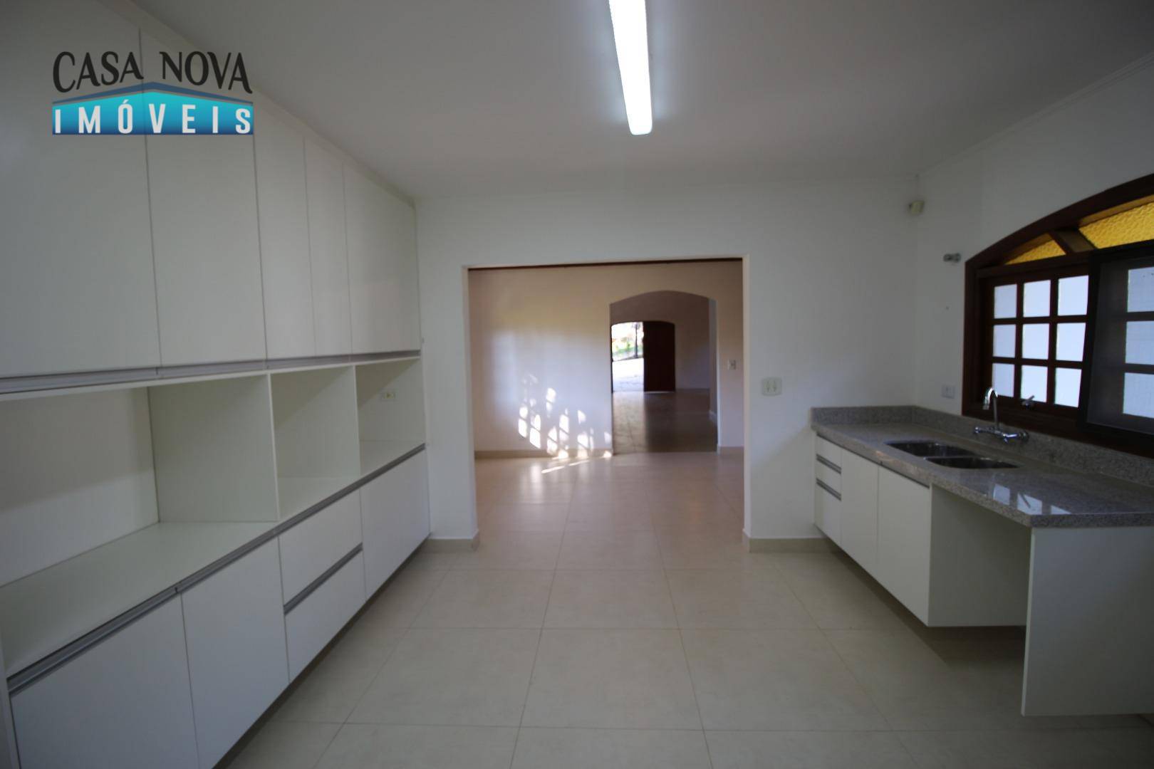 Casa de Condomínio à venda com 3 quartos, 300m² - Foto 11