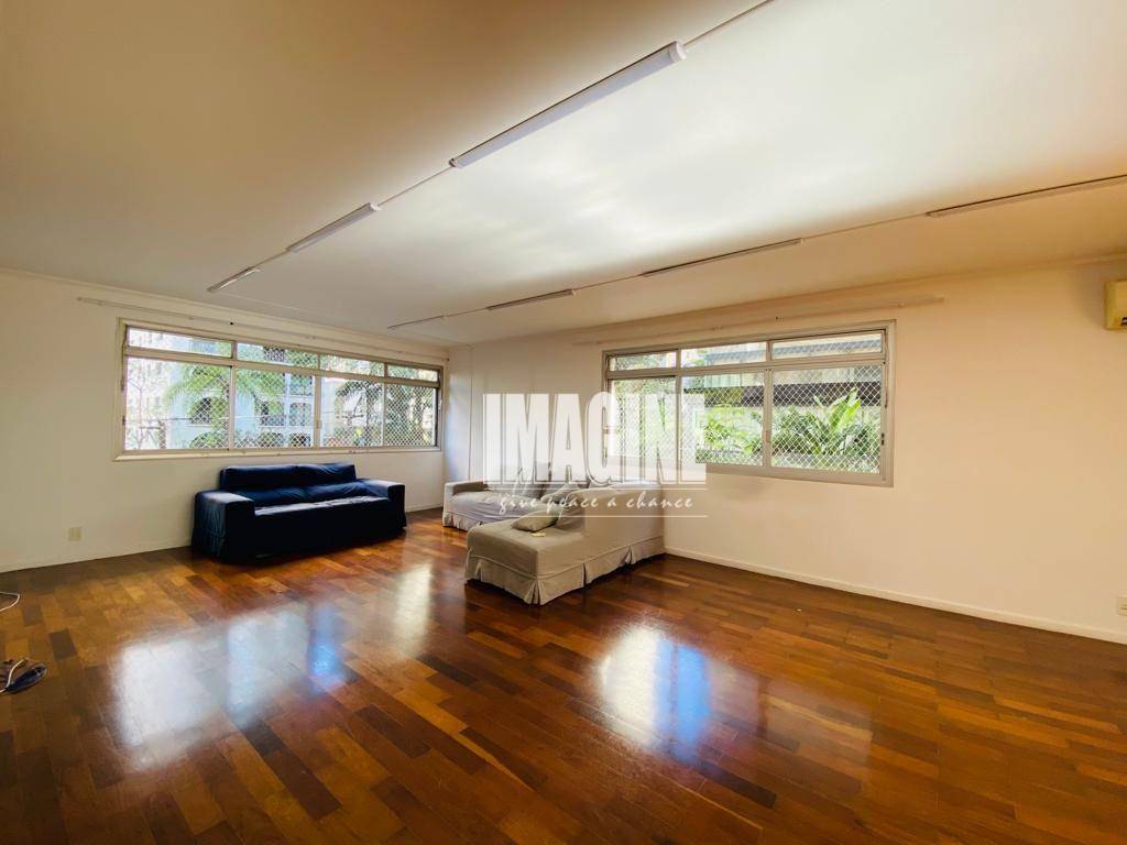 Apartamento à venda com 3 quartos, 294m² - Foto 1