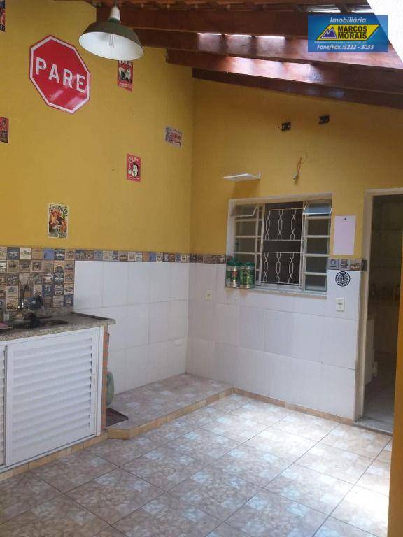 Casa à venda com 2 quartos, 70m² - Foto 20