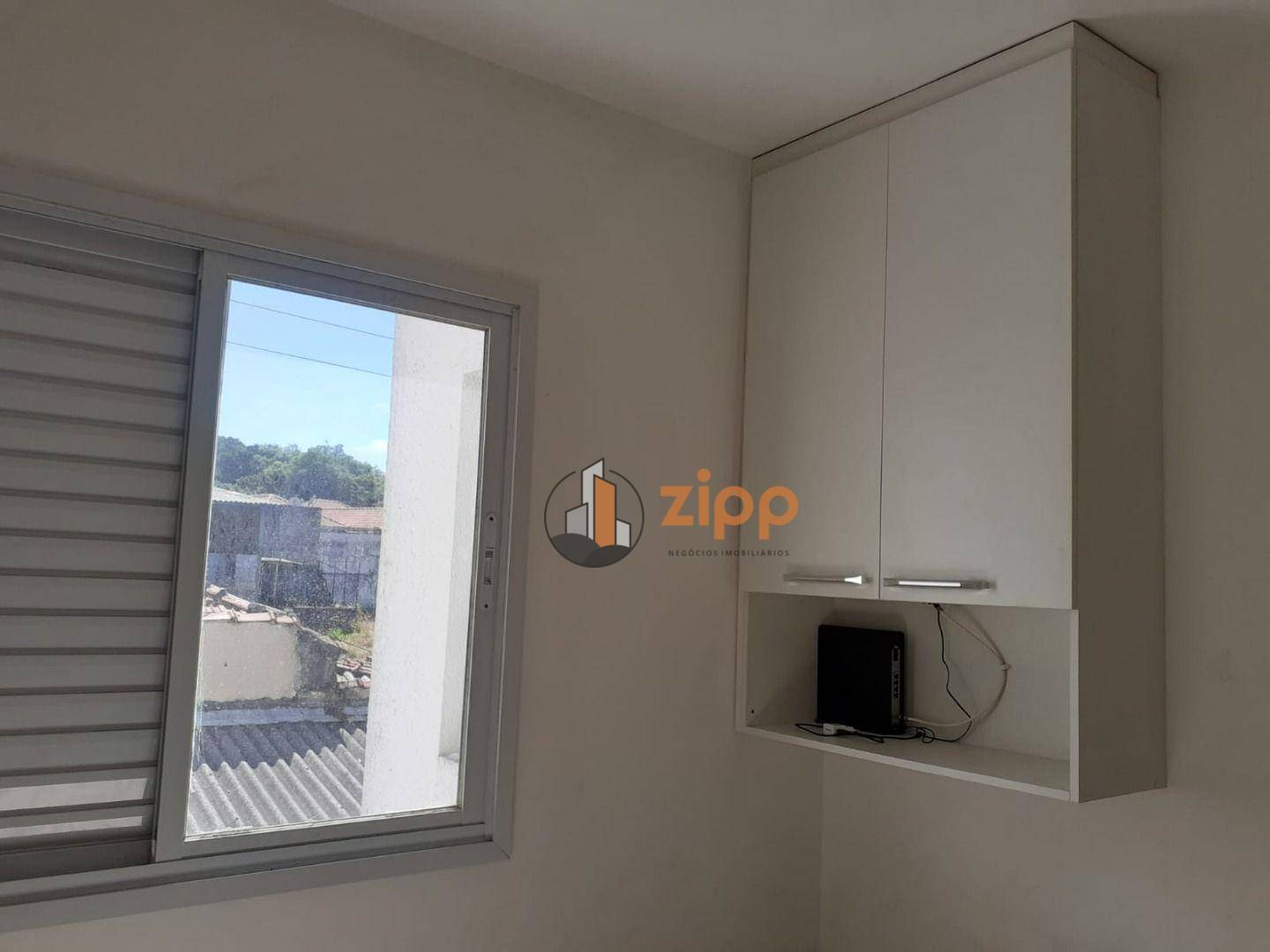 Apartamento à venda com 1 quarto, 37m² - Foto 4