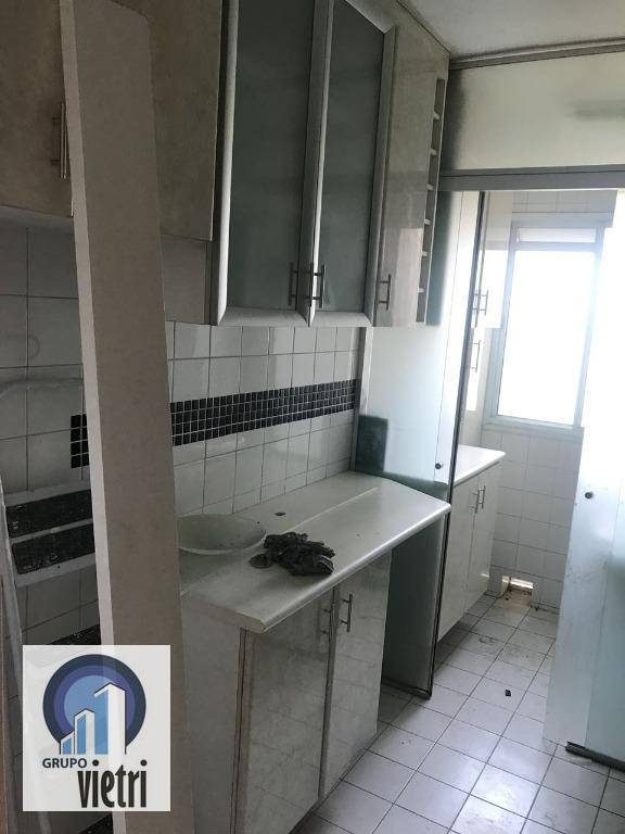 Apartamento à venda com 2 quartos, 50m² - Foto 13