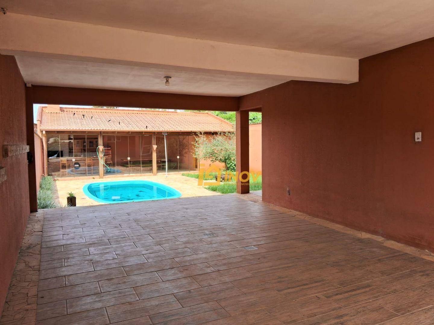 Casa à venda com 4 quartos, 320m² - Foto 11