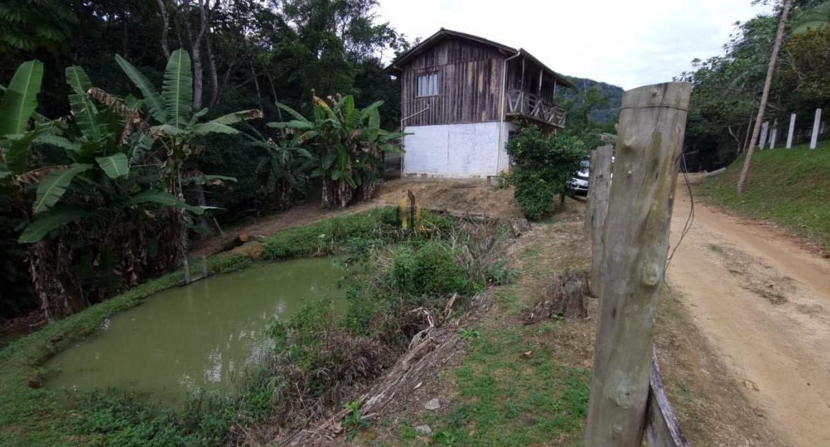 Chácara à venda com 2 quartos, 1680m² - Foto 2