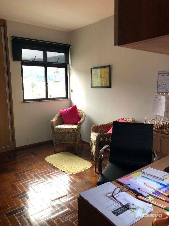 Apartamento à venda com 3 quartos, 115m² - Foto 10