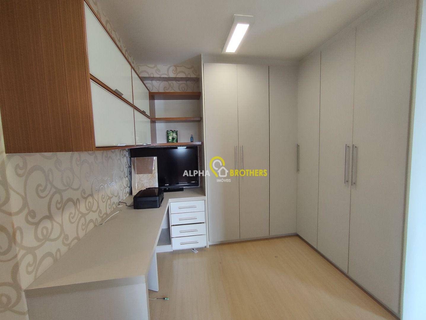 Apartamento à venda com 4 quartos, 202m² - Foto 9