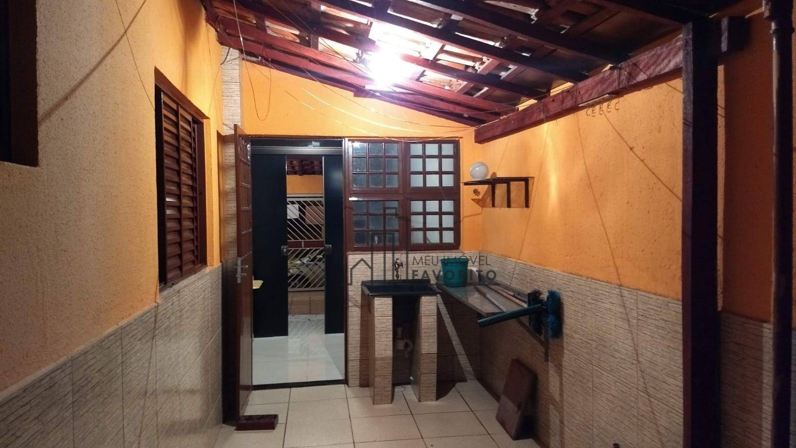 Casa à venda com 3 quartos, 180m² - Foto 4