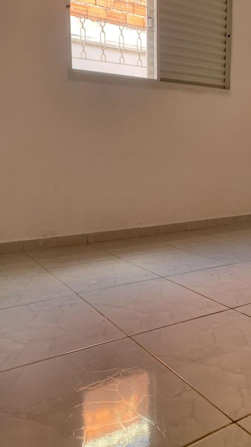 Casa para alugar com 2 quartos, 90m² - Foto 11