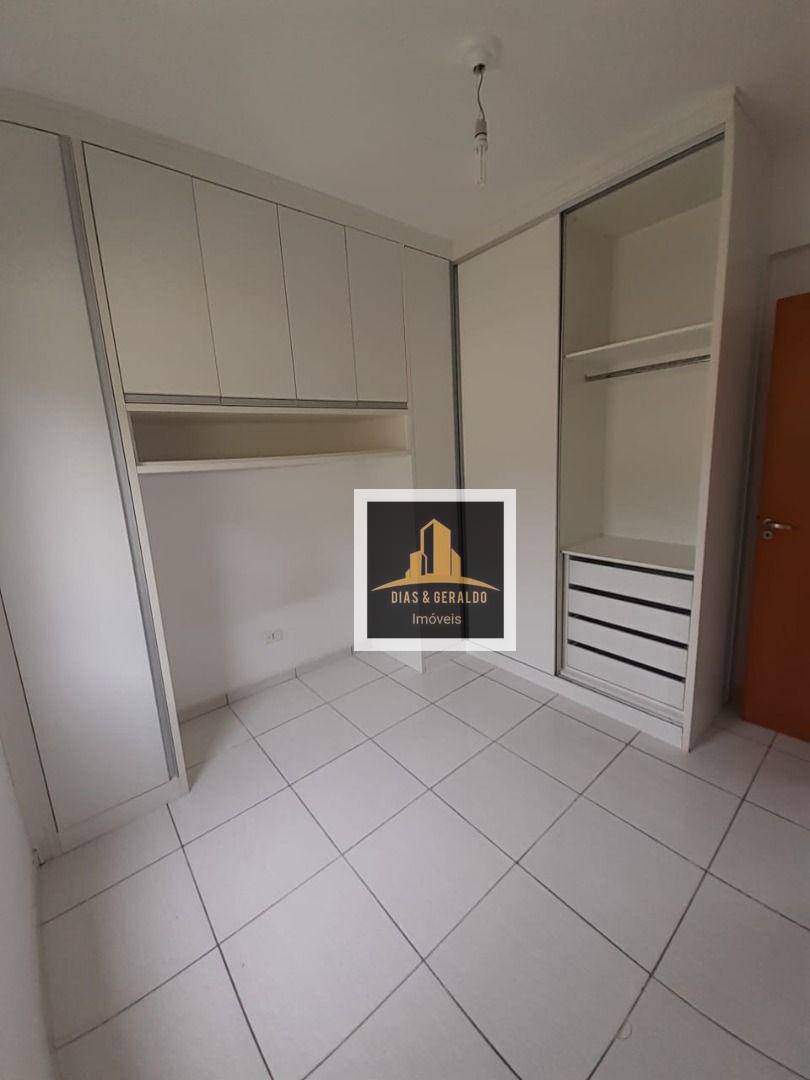 Apartamento à venda com 2 quartos, 45m² - Foto 6