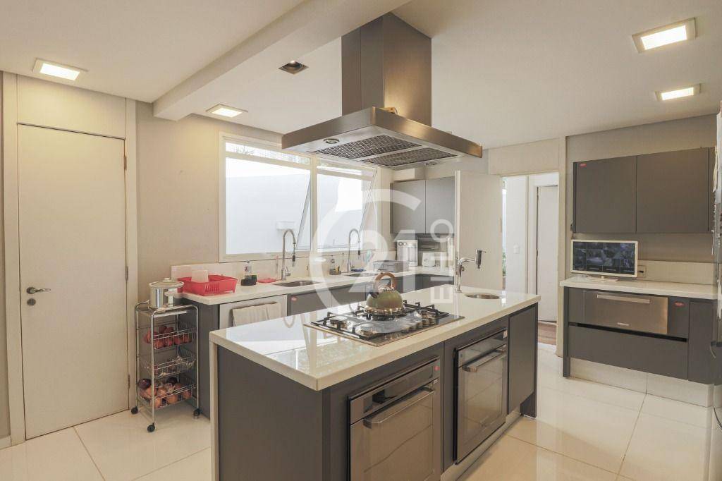 Casa à venda com 4 quartos, 420m² - Foto 7