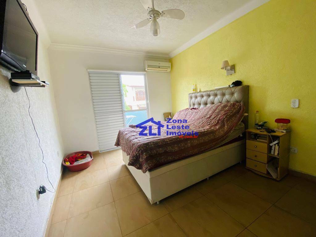 Sobrado à venda com 3 quartos, 180m² - Foto 2