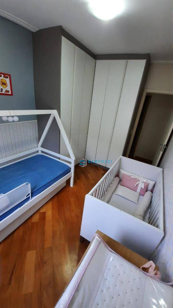 Apartamento à venda com 2 quartos, 65m² - Foto 12