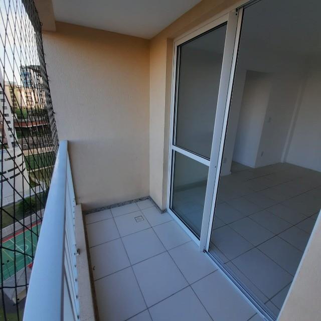 Apartamento à venda com 2 quartos, 57m² - Foto 4