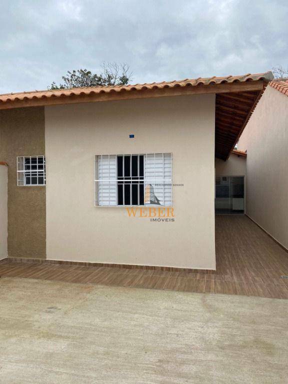 Casa à venda com 2 quartos, 70m² - Foto 25