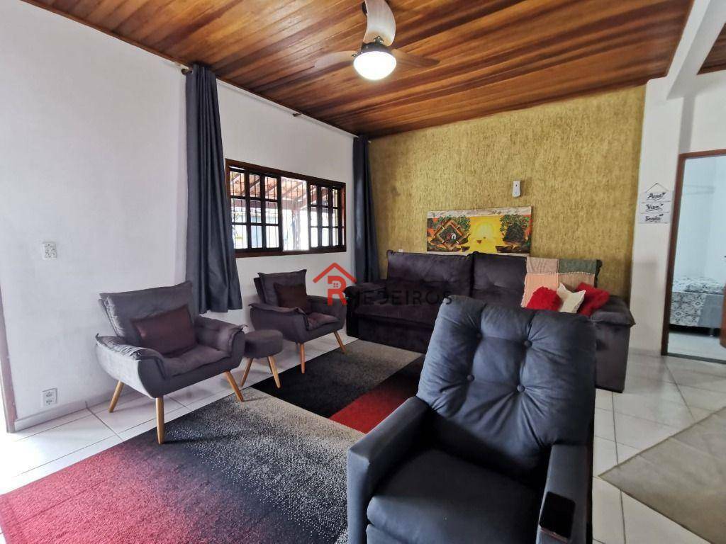 Casa à venda com 3 quartos, 111m² - Foto 3