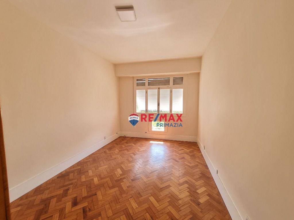 Apartamento à venda com 4 quartos, 230m² - Foto 13