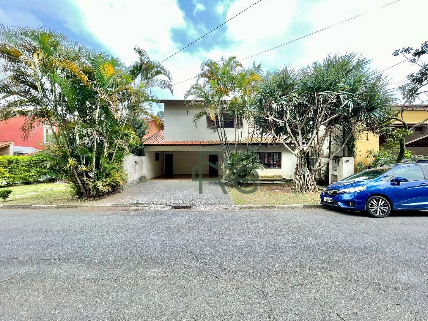 Casa de Condomínio à venda com 3 quartos, 233m² - Foto 1