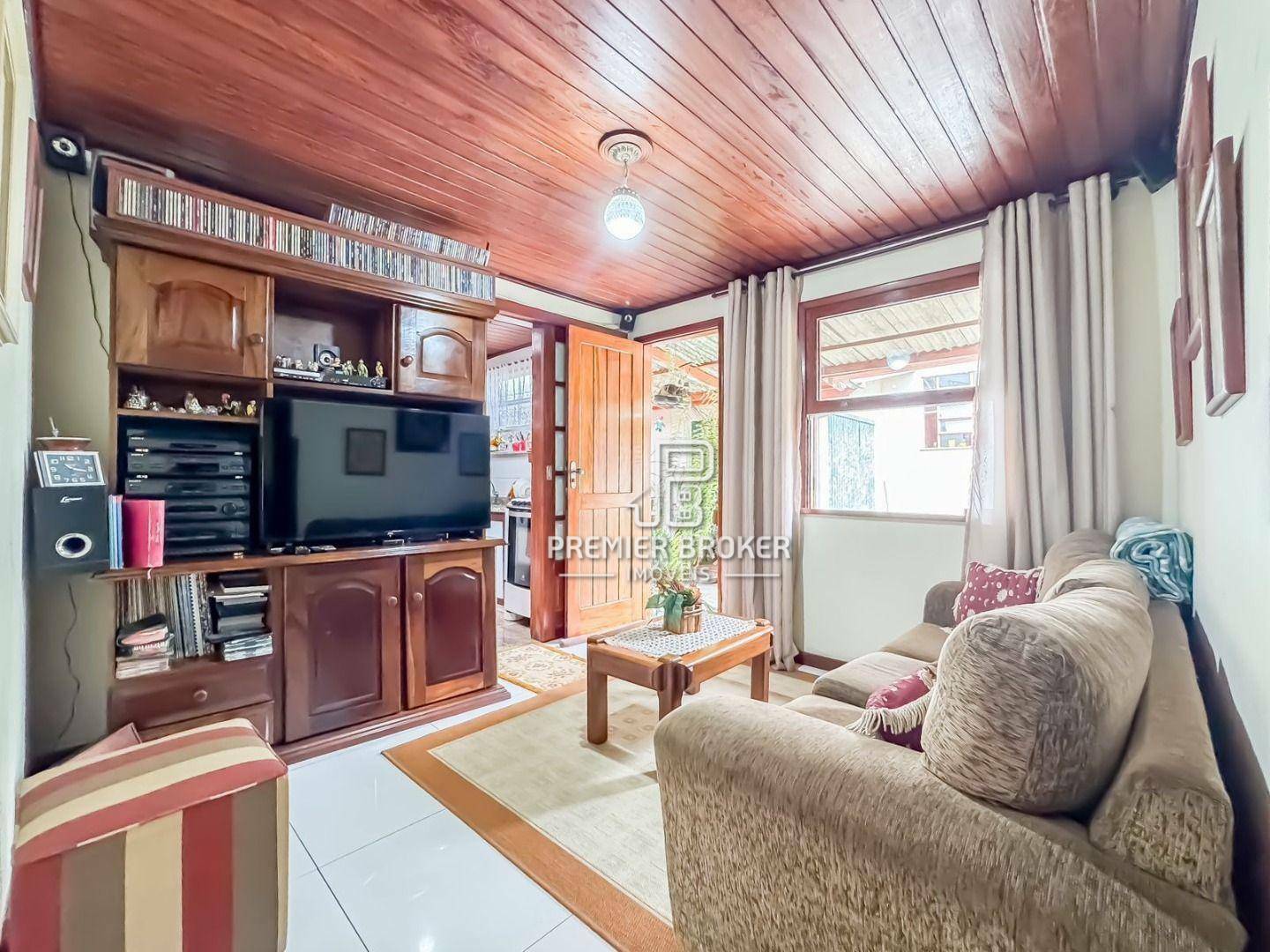 Casa à venda com 3 quartos, 67m² - Foto 7