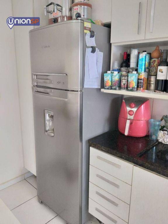 Apartamento à venda com 2 quartos, 60m² - Foto 7