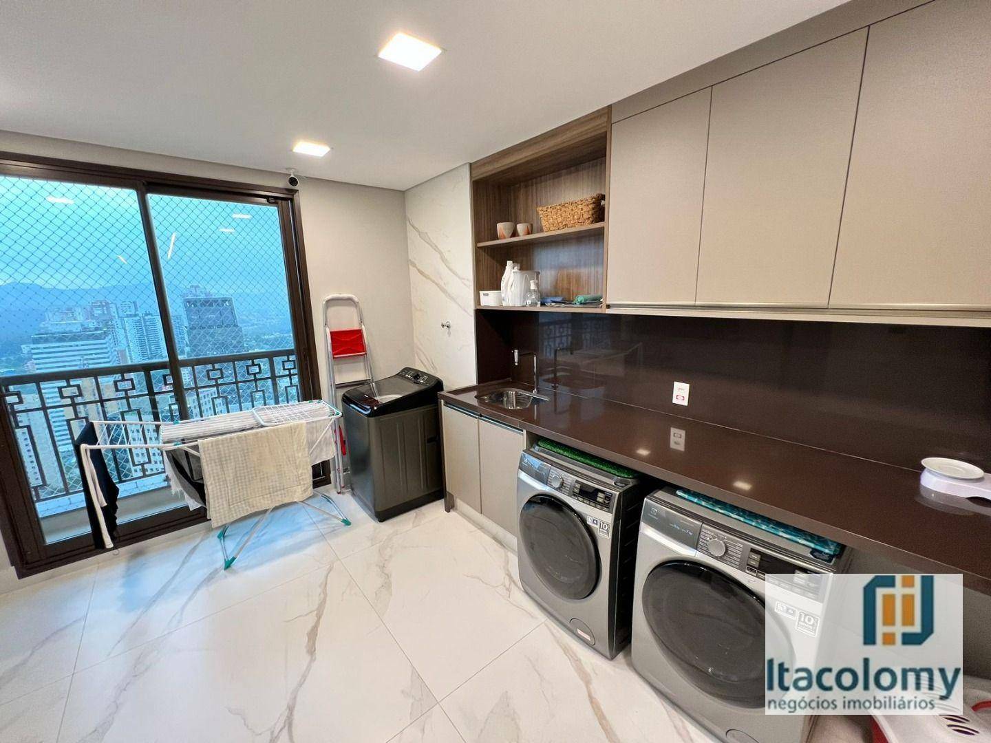 Apartamento à venda com 4 quartos, 313m² - Foto 14