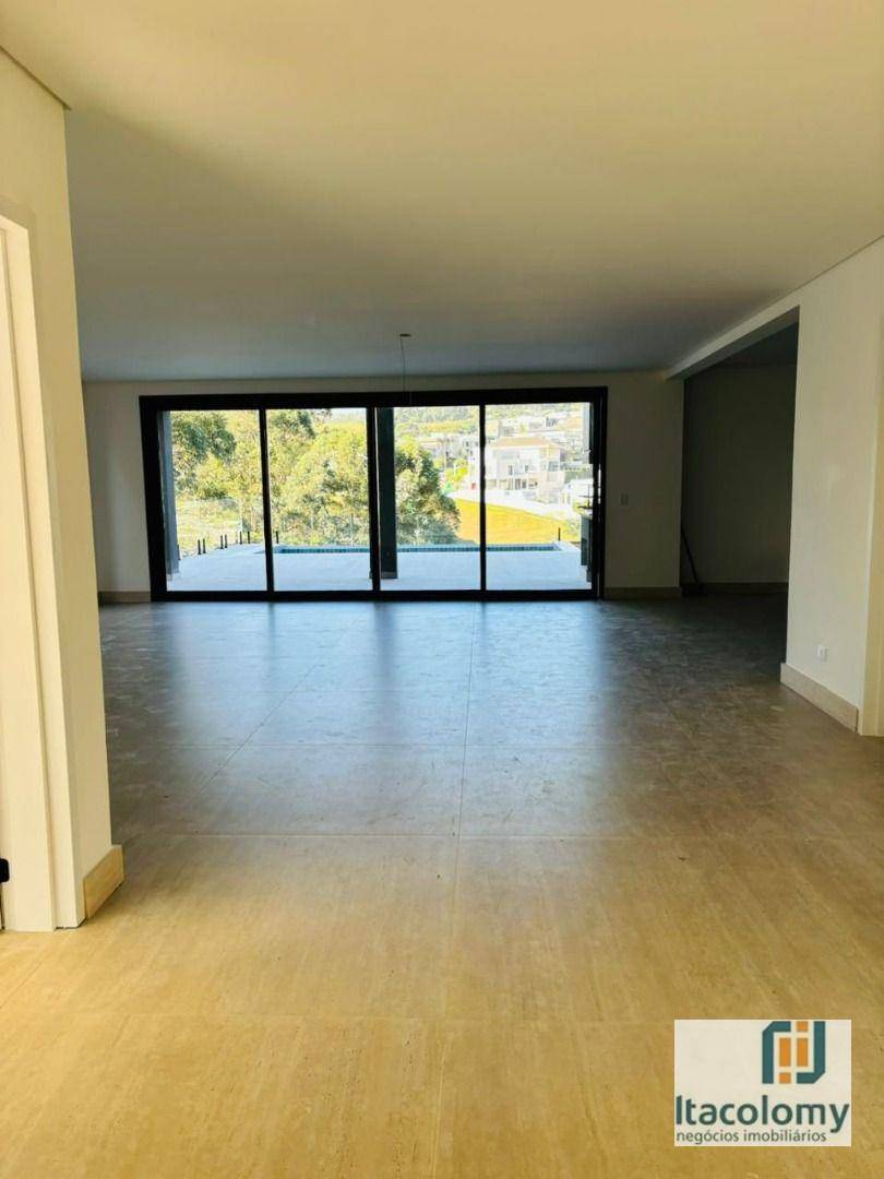 Casa de Condomínio à venda com 4 quartos, 418m² - Foto 4