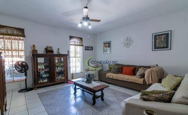 Casa à venda com 3 quartos, 450m² - Foto 8