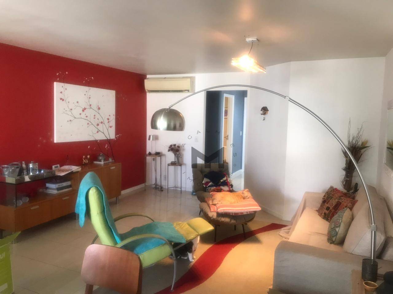 Apartamento à venda com 3 quartos, 126m² - Foto 1