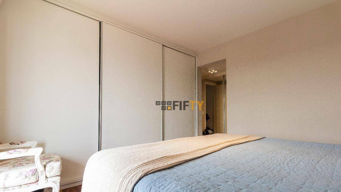 Apartamento à venda com 3 quartos, 143m² - Foto 13