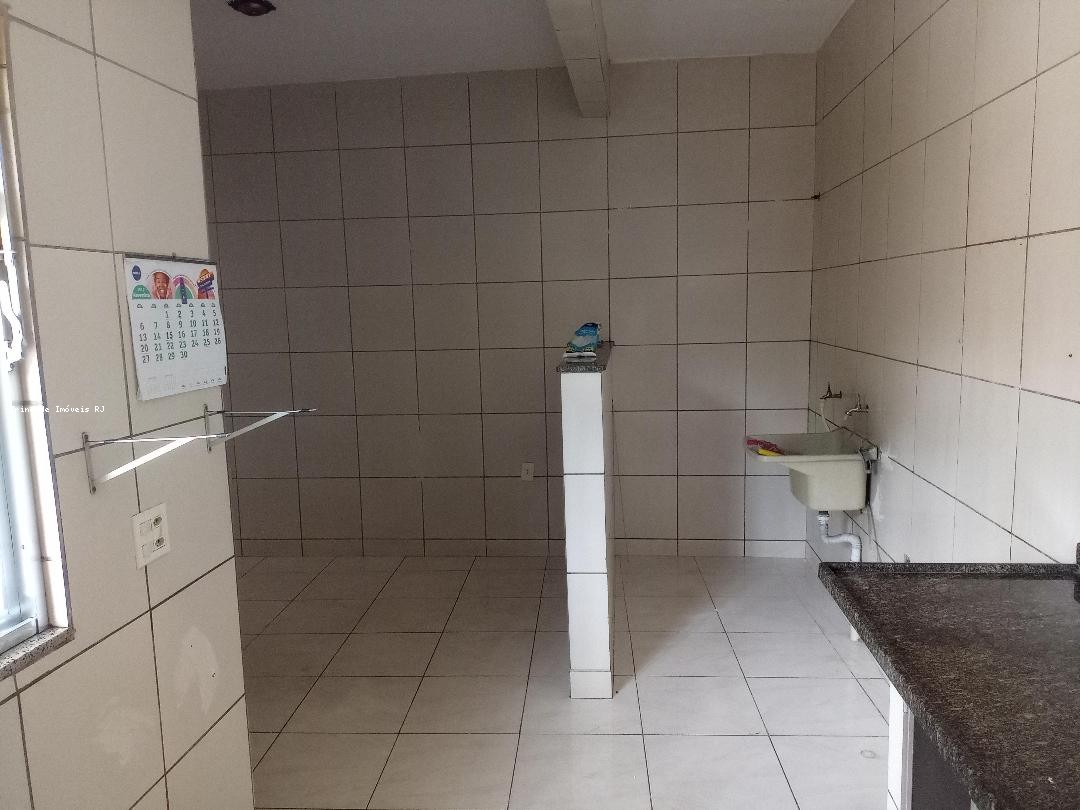 Casa para alugar com 2 quartos, 100m² - Foto 13