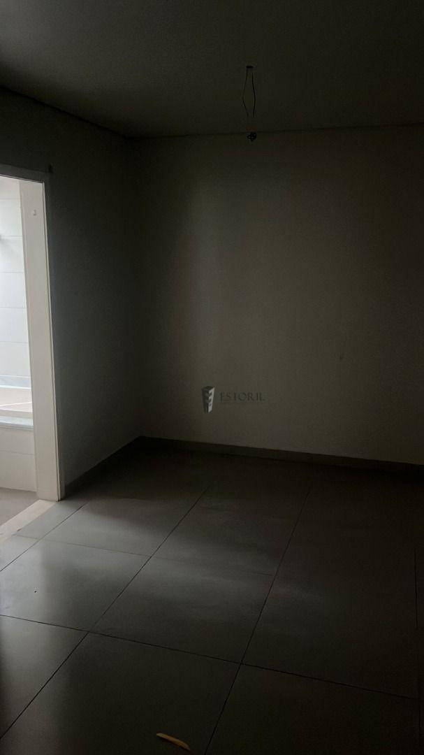 Casa à venda com 3 quartos, 200m² - Foto 12