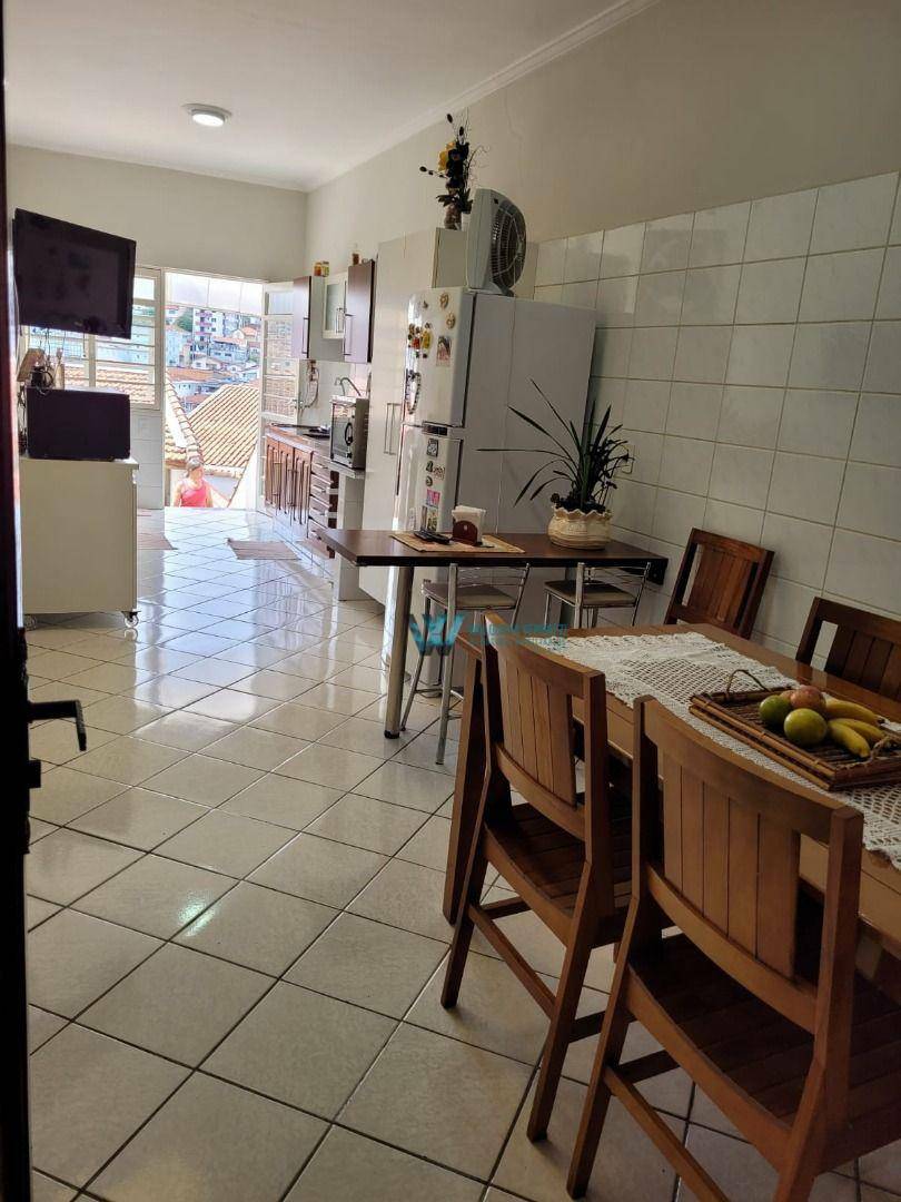 Casa à venda com 3 quartos, 277m² - Foto 15