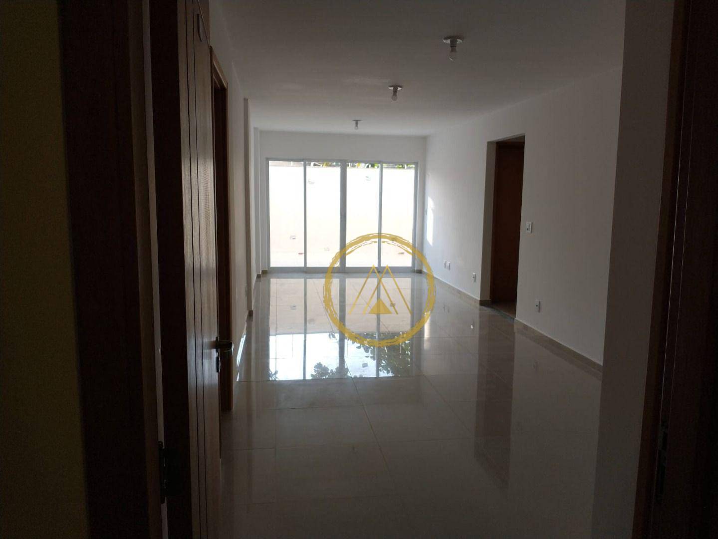 Apartamento à venda com 3 quartos, 142m² - Foto 2